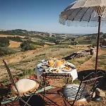 בית נופש Respiro Glamping Private Retreat With Hot Tub *