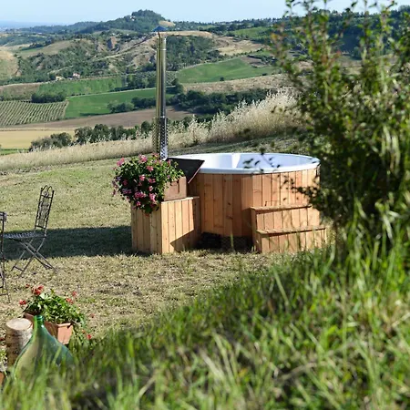 Respiro Glamping Private Retreat With Hot Tub بيت للعطل تشيزينا