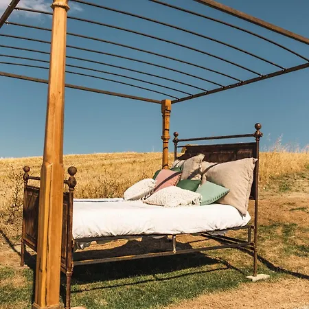 بيت للعطل Respiro Glamping Private Retreat With Hot Tub