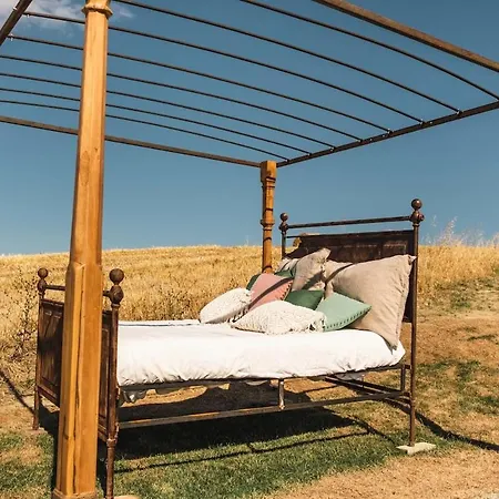 بيت للعطل Respiro Glamping Private Retreat With Hot Tub