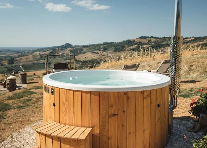 Respiro Glamping Private Retreat With Hot Tub Ferienhaus Cesena