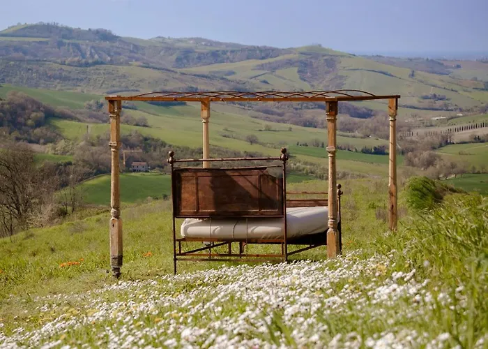 Respiro Glamping Private Retreat With Hot Tub * 切塞纳